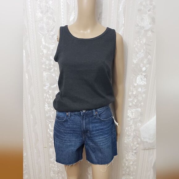 Old Navy Frayed Leg Jeans Shorts NWT Size 0 - Picture 3 of 9
